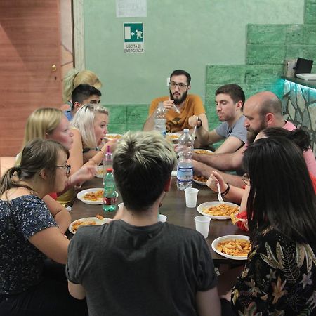 פירנצה Youth Meeting Home מראה חיצוני תמונה